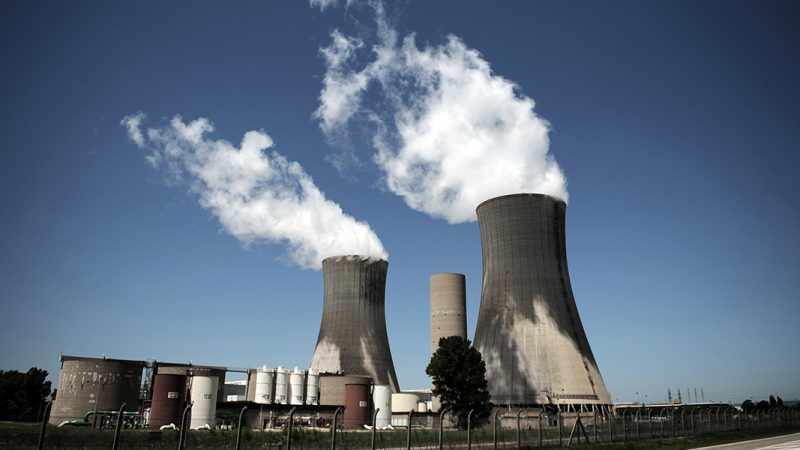 El Gobierno redujo la estructura de la Comisión Nacional de Energía Atómica y profundiza el ajuste en el organismo